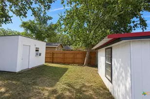 1001 Tony Lee St, Seguin, TX 78155 - Photo 6