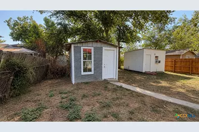 1001 Tony Lee Street, Seguin, TX 78155 - Photo 10