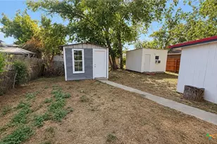 1001 Tony Lee St, Seguin, TX 78155 - Photo 8