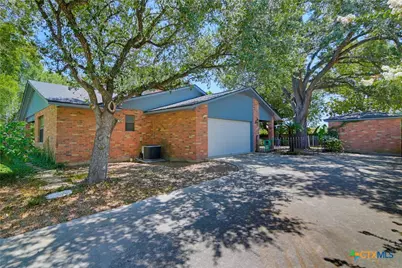 1223 Old Homestead, Seguin, TX 78155 - Photo 6