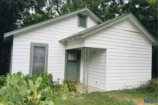 416 Moore St, San Marcos, TX 78666 - Photo 1