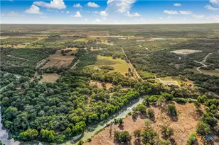 856 Whitley Rd, Yoakum, TX 77995 - Photo 6
