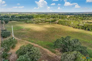 856 Whitley Rd, Yoakum, TX 77995 - Photo 22