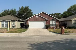 212 Dogwood Dr, New Braunfels, TX 78130 - Photo 1