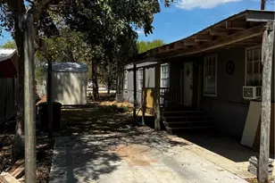 1405 Harris Hill Rd, San Marcos, TX 78666 - Photo 12