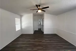 1405 Harris Hill Rd, San Marcos, TX 78666 - Photo 6