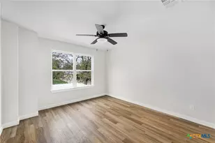 903 S 2nd St, Temple, TX 76707 - Photo 16