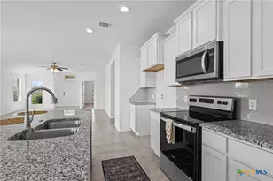 8618 Stonehollow Dr, Temple, TX 76502 - Photo 12