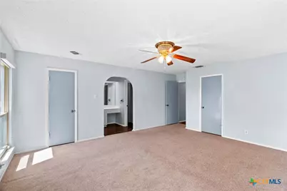6002 Crown Way, San Antonio, TX 78239 - Photo 12