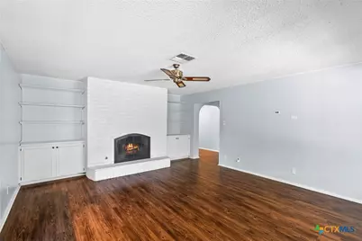 6002 Crown Way, San Antonio, TX 78239 - Photo 4