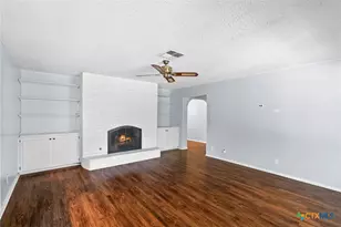 6002 Crown Way, San Antonio, TX 78239 - Photo 4