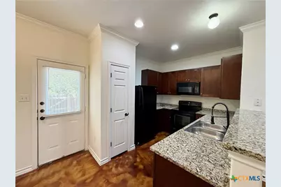 91 Plaza Drive #2, Universal City, TX 78148 - Photo 4