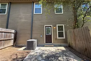 91 Plaza Dr, Universal City, TX 78148 - Photo 18
