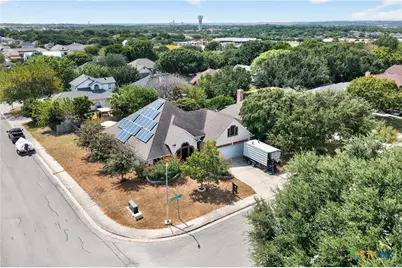 2078 Stonehaven, New Braunfels, TX 78130 - Photo 2