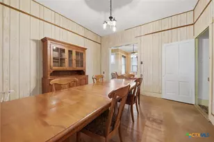 124 S Ave I, Shiner, TX 77984 - Photo 6