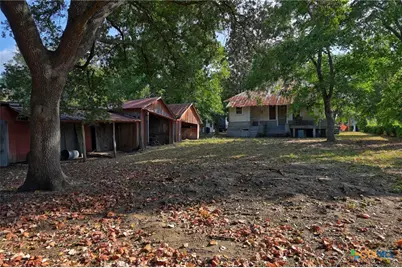 124 S Avenue I, Shiner, TX 77984 - Photo 16