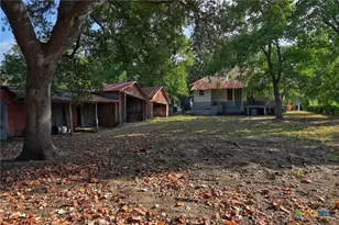124 S Ave I, Shiner, TX 77984 - Photo 16