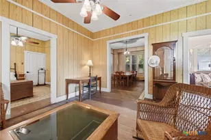 124 S Ave I, Shiner, TX 77984 - Photo 6