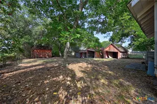124 S Ave I, Shiner, TX 77984 - Photo 18