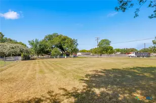 119 Elaine St, Victoria, TX 77904 - Photo 30