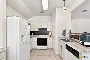 119 Elaine St, Victoria, TX 77904 - Photo 12