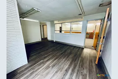 618 E Airline Road, Victoria, TX 77901 - Photo 2