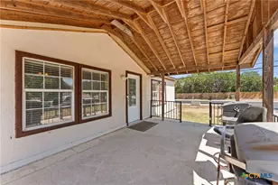2004 Warriors Path, Harker Heights, TX 76548 - Photo 2