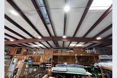 609 E Locust Avenue, Victoria, TX 77901 - Photo 16