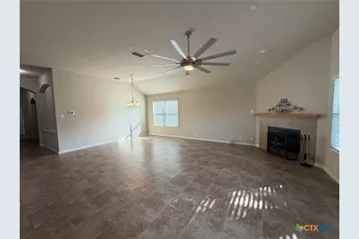 834 Madison Avenue, New Braunfels, TX 78130 - Photo 12