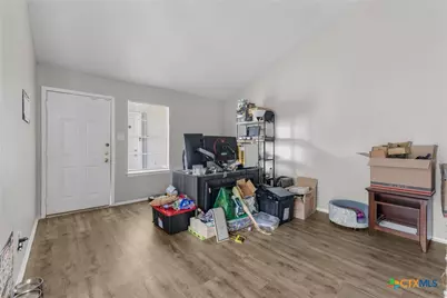 608/610 Greenlawn Boulevard, Round Rock, TX 78664 - Photo 6