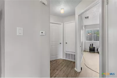608/610 Greenlawn Boulevard, Round Rock, TX 78664 - Photo 14
