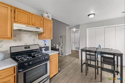 608/610 Greenlawn Boulevard, Round Rock, TX 78664 - Photo 12