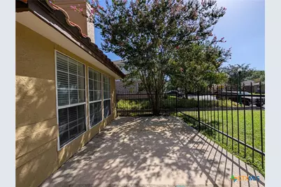 1043 Rivertree Drive, New Braunfels, TX 78130 - Photo 4