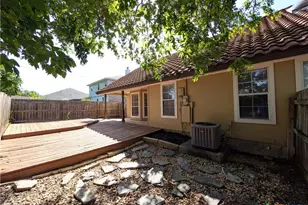 1043 Rivertree Dr, New Braunfels, TX 78130 - Photo 24