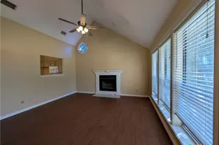 1043 Rivertree Dr, New Braunfels, TX 78130 - Photo 6