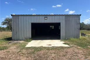 527 Moritz Rd, Meyersville, TX 77974 - Photo 4
