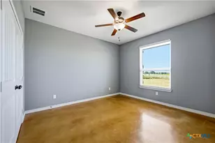 5476 County Rd 427, Stockdale, TX 78160 - Photo 12