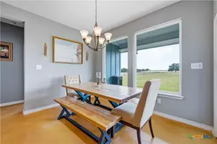 5476 County Rd 427, Stockdale, TX 78160 - Photo 6