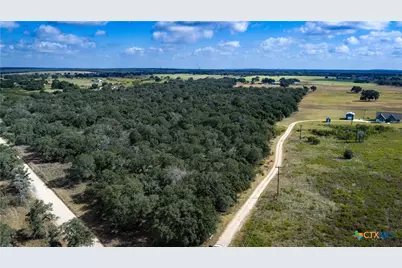 5476 County Road 427, Stockdale, TX 78160 - Photo 32