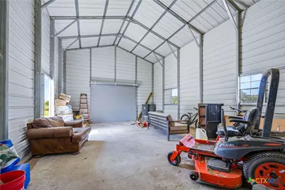 5476 County Road 427, Stockdale, TX 78160 - Photo 20