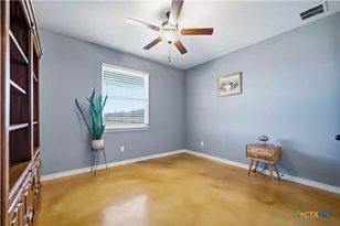 5476 County Rd 427, Stockdale, TX 78160 - Photo 14