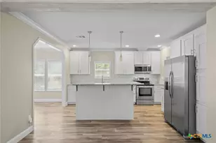 711 La Cresta Dr, Canyon Lake, TX 78133 - Photo 6