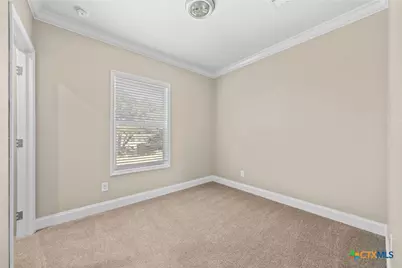 711 La Cresta Drive, Canyon Lake, TX 78133 - Photo 18
