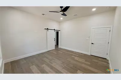 7008 Circle Oak Drive, Bulverde, TX 78163 - Photo 16