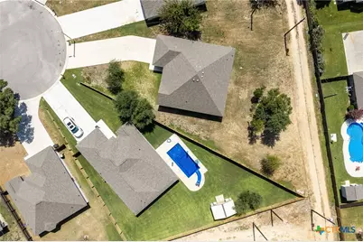 228 Plum Street, Luling, TX 78648 - Photo 46