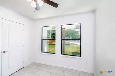 228 Plum Street, Luling, TX 78648 - Photo 24