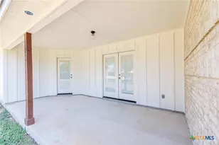 228 Plum St, Luling, TX 78648 - Photo 32