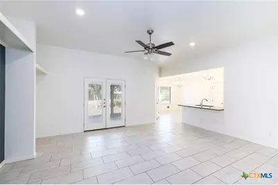 228 Plum Street, Luling, TX 78648 - Photo 2