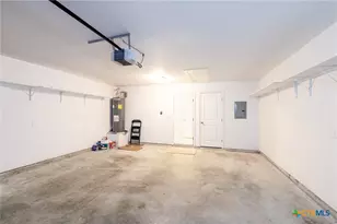 228 Plum St, Luling, TX 78648 - Photo 26