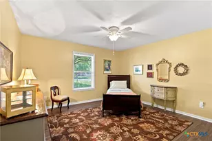 411 Dove Dr, Victoria, TX 77905 - Photo 18
